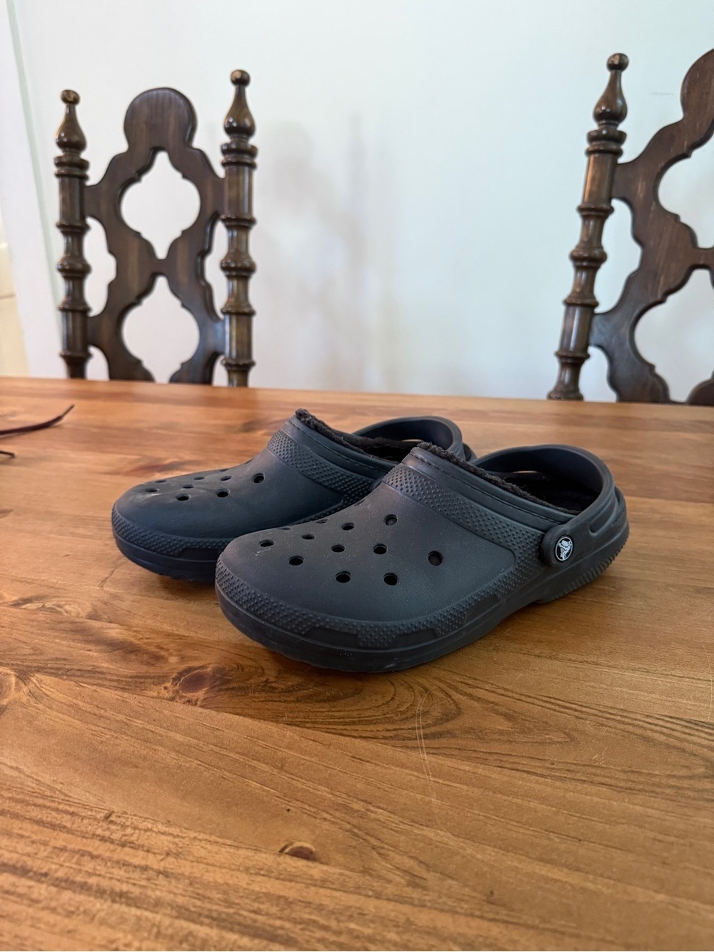 Adult crocs black men 7, women size 9 Clog Shoes - Classic Comfort